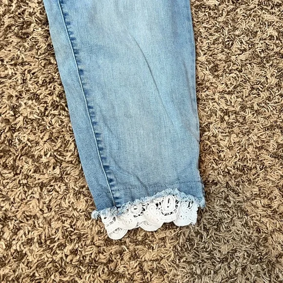 Lane Bryant Jean with lace detail Women’s Plus Size 26 - Picture 3 of 8